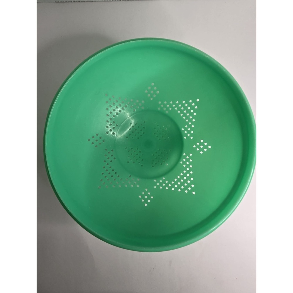 Tupperware Drainer Colander Vintage Kitchen Strainer 10" Green Plastic 339-3